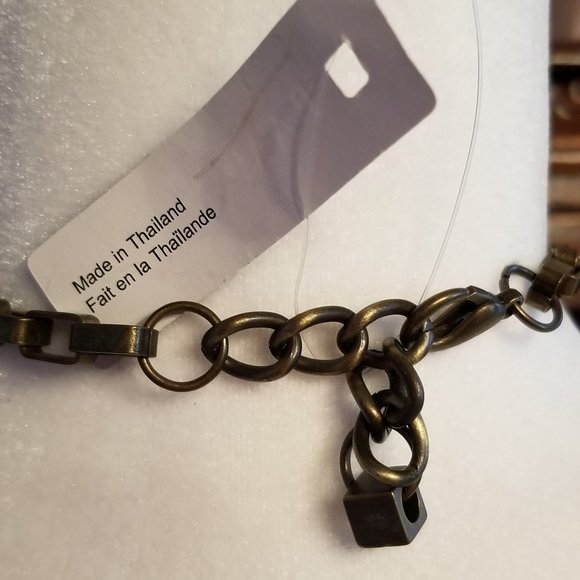 $5/$25  Women's statement neckpiece - Picture 3 of 3